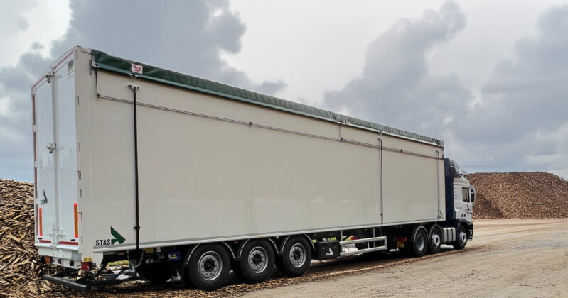 Rental of moving floor trailers and tippers for the construction, recycling, and agricultural sectors.